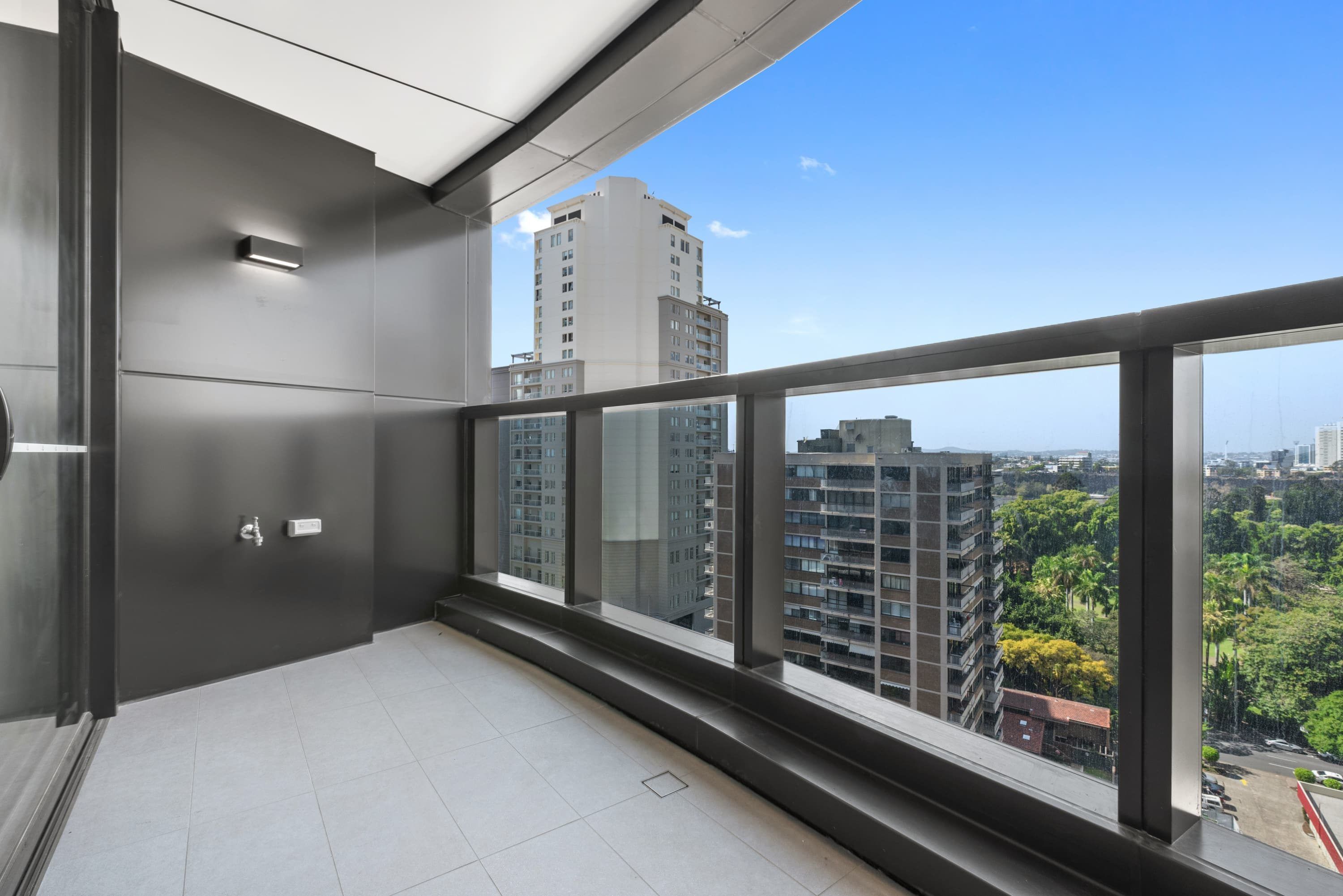 Brisbane Skytower Gallery Song Properties