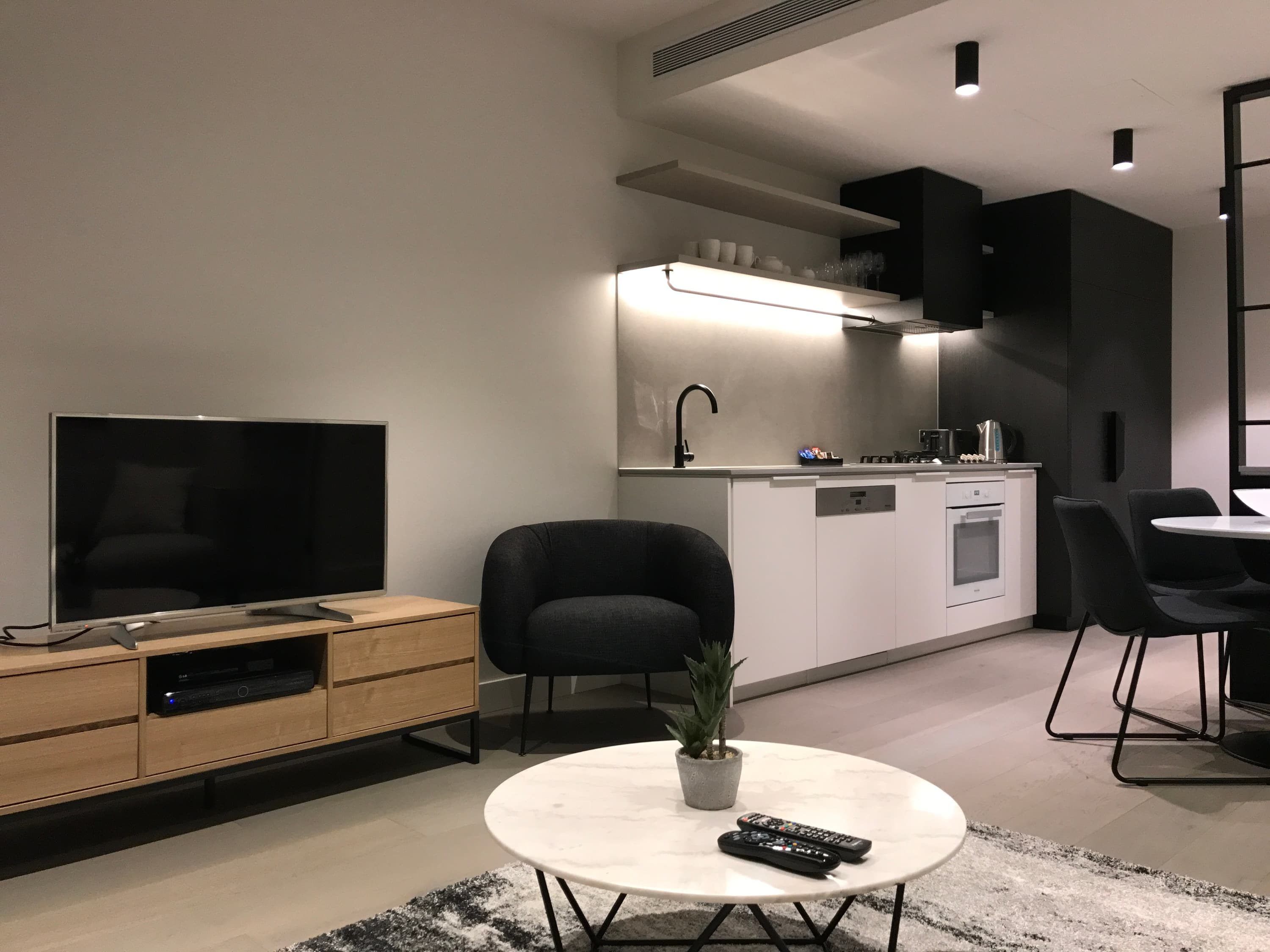 The Eminence Gallery Song Properties